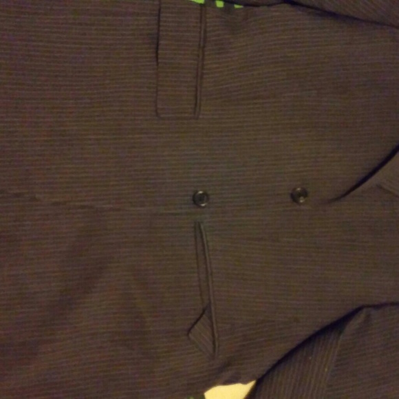 Men's Michael Kors Suit - Picture 6 of 7